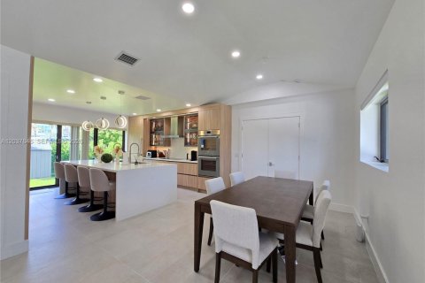 Villa ou maison à louer à Hollywood, Floride: 3 chambres, 169.92 m2 № 2155044 - photo 14