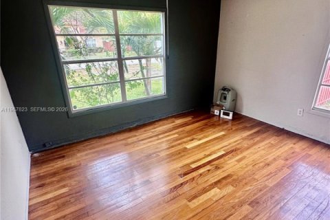 Купить виллу или дом в Майами, Флорида 3 спальни, 205.87м2, № 2029160 - фото 7