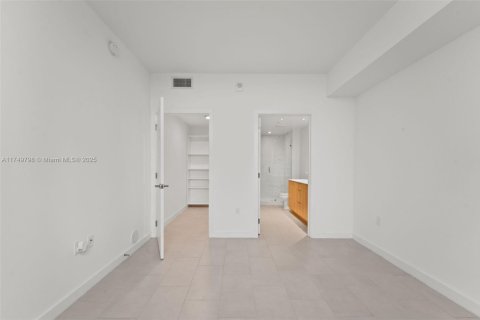 Appartement à louer à Miami, Floride: 2 chambres, 100.15 m2 № 1728835 - photo 3