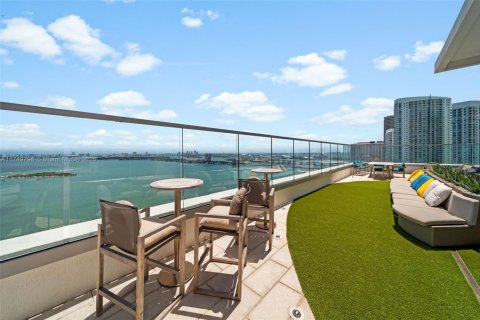 Appartement à louer à Miami, Floride: 2 chambres, 100.15 m2 № 1728835 - photo 16