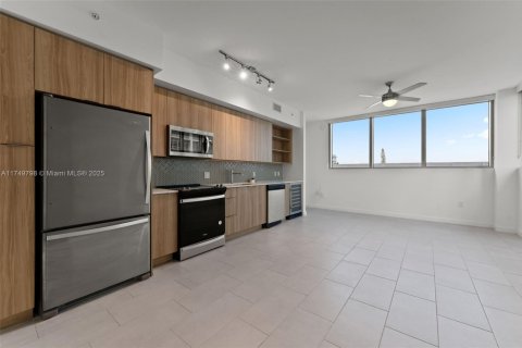 Appartement à louer à Miami, Floride: 2 chambres, 100.15 m2 № 1728835 - photo 17