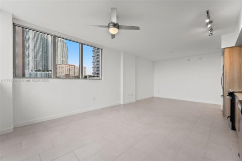 Appartement à louer à Miami, Floride: 2 chambres, 100.15 m2 № 1728835 - photo 26
