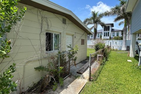 Купить земельный участок в Редингтон-Шорс, Флорида № 1902914 - фото 7