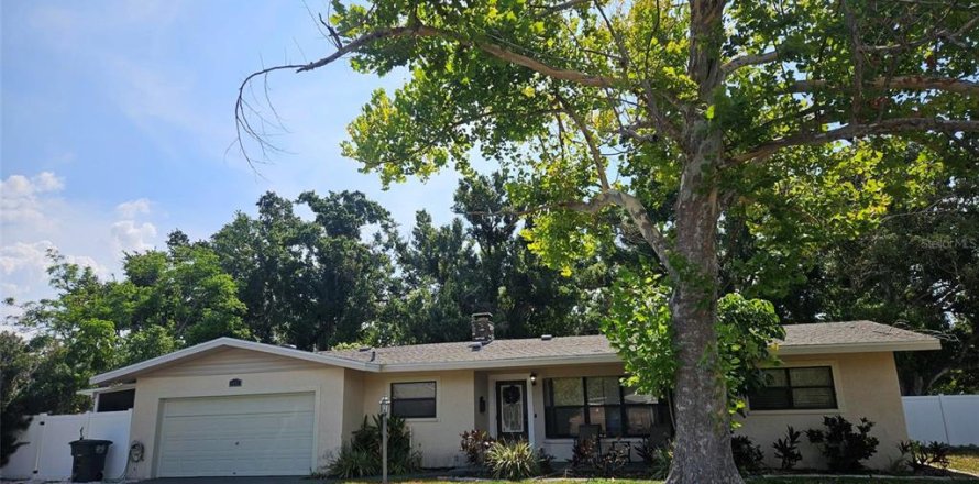 Casa en Bradenton, Florida 4 dormitorios, 209.12 m2 № 2228395