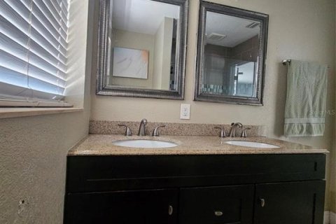 Casa en venta en Bradenton, Florida, 4 dormitorios, 209.12 m2 № 2228395 - foto 8
