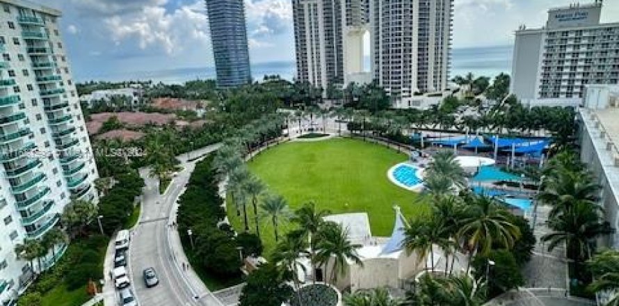 Condo à Sunny Isles Beach, Floride, 2 chambres  № 1713806