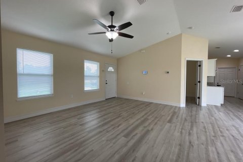 Casa en venta en Ocala, Florida, 3 dormitorios, 104.79 m2 № 1785968 - foto 3