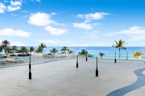 Condominio en venta en Fort Lauderdale, Florida, 1 dormitorio, 101.08 m2 № 1985596 - foto 14