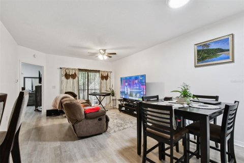 Copropriété à vendre à Riverview, Floride: 3 chambres, 106.93 m2 № 1902616 - photo 8