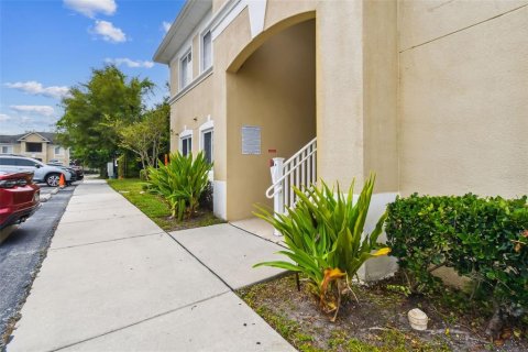 Copropriété à vendre à Riverview, Floride: 3 chambres, 106.93 m2 № 1902616 - photo 5
