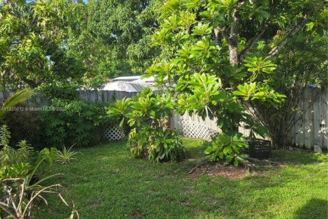 Casa en venta en Miami, Florida, 3 dormitorios, 136.75 m2 № 1942114 - foto 13