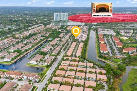 Townhouse in Sunrise, Florida 3 bedrooms, 188.13 sq.m. № 2172374 - photo 7