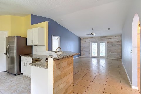 Casa en venta en Gibsonton, Florida, 3 dormitorios, 132.29 m2 № 2384482 - foto 2
