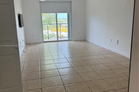 Купить кондоминиум в Серфсайд, Флорида 1 спальня, 75.25м2, № 1777719 - фото 18