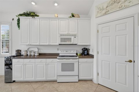 Copropriété à vendre à Punta Gorda, Floride: 3 chambres, 209.49 m2 № 2102961 - photo 18