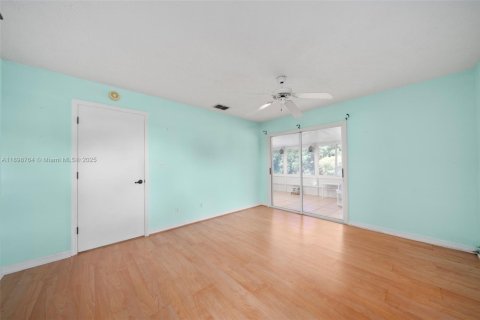 House in Sebring, Florida 3 bedrooms № 1950588 - photo 12