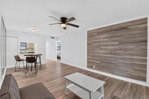Copropriété à louer à Boynton Beach, Floride: 2 chambres, 91.6 m2 № 2401755 - photo 9