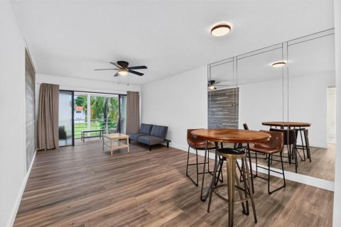 Copropriété à louer à Boynton Beach, Floride: 2 chambres, 91.6 m2 № 2401755 - photo 6