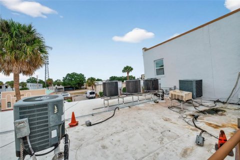 Commercial property in Kissimmee, Florida 1494.15 sq.m. № 2104918 - photo 18