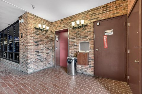 Commercial property in Kissimmee, Florida 1494.15 sq.m. № 2104918 - photo 7
