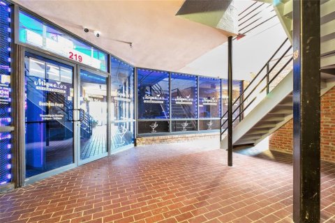 Commercial property in Kissimmee, Florida 1494.15 sq.m. № 2104918 - photo 9
