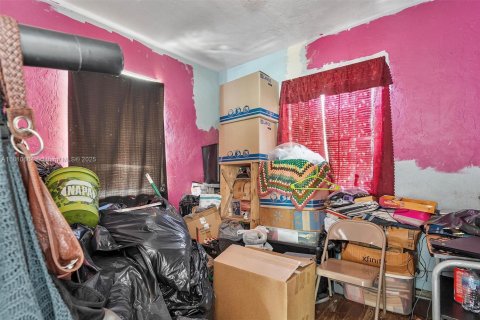 House in Miami, Florida 2 bedrooms, 60.39 sq.m. № 1755760 - photo 5