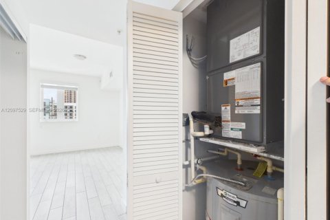 Copropriété à louer à Miami, Floride: 2 chambres, 75.62 m2 № 2407337 - photo 10