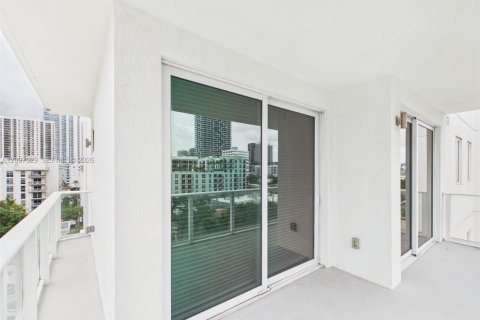 Copropriété à louer à Miami, Floride: 2 chambres, 75.62 m2 № 2407337 - photo 25