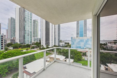Copropriété à louer à Miami, Floride: 2 chambres, 75.62 m2 № 2407337 - photo 27