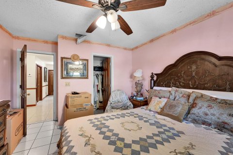 House in Coral Springs, Florida 4 bedrooms, 242.38 sq.m. № 2247045 - photo 29