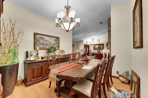 House in Coral Springs, Florida 4 bedrooms, 242.38 sq.m. № 2247045 - photo 10