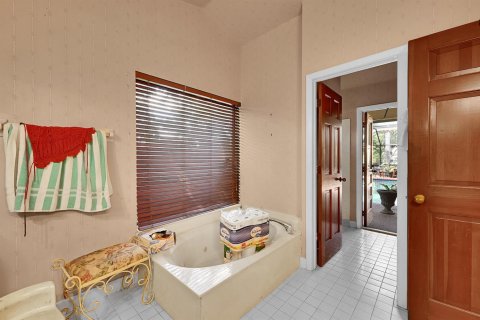 House in Coral Springs, Florida 4 bedrooms, 242.38 sq.m. № 2247045 - photo 26