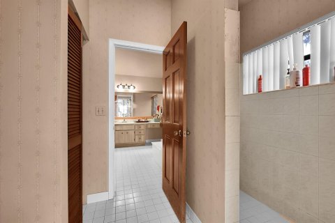 House in Coral Springs, Florida 4 bedrooms, 242.38 sq.m. № 2247045 - photo 27