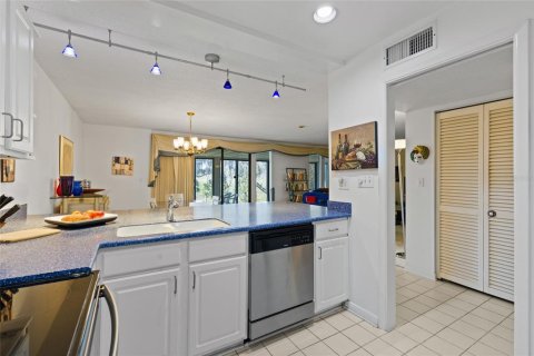 Copropriété à vendre à Gainesville, Floride: 3 chambres, 155.15 m2 № 1526573 - photo 12