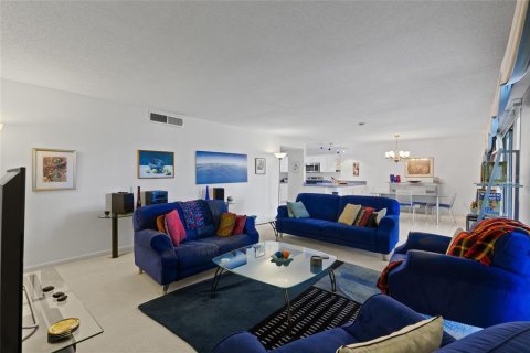 Copropriété à vendre à Gainesville, Floride: 3 chambres, 155.15 m2 № 1526573 - photo 3