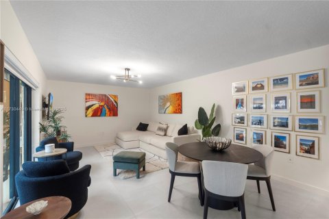 Adosado en venta en Cooper City, Florida, 2 dormitorios, 117.43 m2 № 1480095 - foto 13
