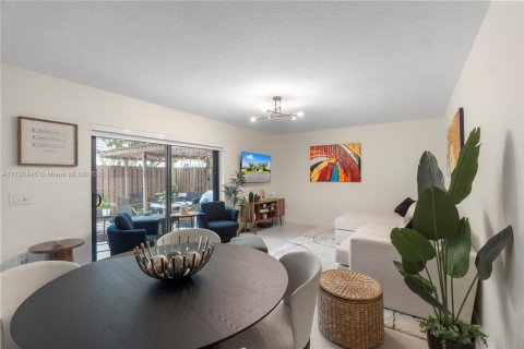 Adosado en venta en Cooper City, Florida, 2 dormitorios, 117.43 m2 № 1480095 - foto 12