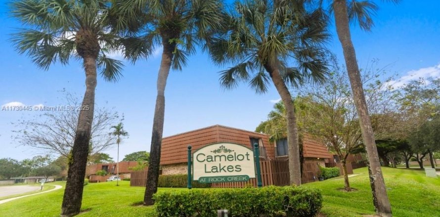 Adosado en Cooper City, Florida 2 dormitorios, 117.43 m2 № 1480095