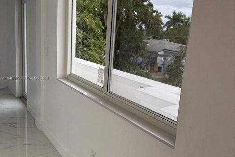 Снять в аренду квартиру в Опа-Локка, Флорида 2 спальни, 273.32м2, № 2002617 - фото 10