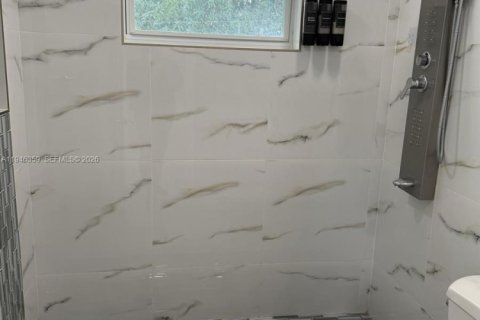 Снять в аренду квартиру в Опа-Локка, Флорида 2 спальни, 273.32м2, № 2002617 - фото 9