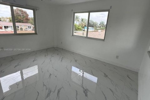 Снять в аренду квартиру в Опа-Локка, Флорида 2 спальни, 273.32м2, № 2002617 - фото 19