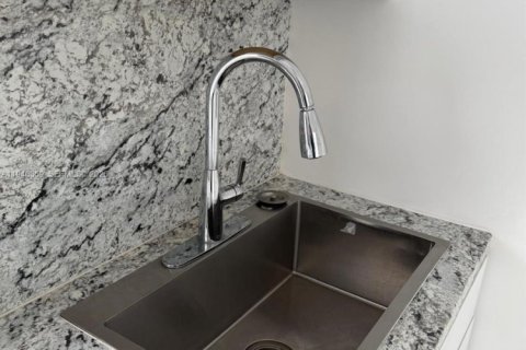 Снять в аренду квартиру в Опа-Локка, Флорида 2 спальни, 273.32м2, № 2002617 - фото 5