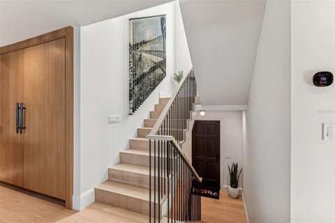 Condominio en alquiler en Tampa, Florida, 3 dormitorios, 329.43 m2 № 2355149 - foto 27