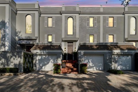 Condo in Tampa, Florida, 3 bedrooms  № 2355149