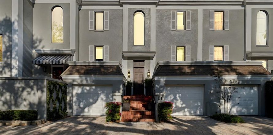 Condominio en Tampa, Florida, 3 dormitorios  № 2355149