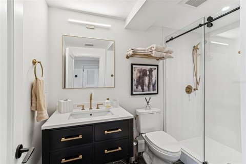 Condominio en alquiler en Tampa, Florida, 3 dormitorios, 329.43 m2 № 2355149 - foto 9