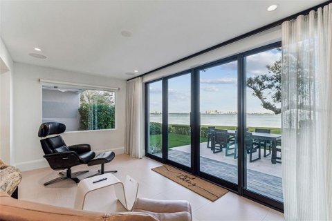 Condominio en alquiler en Tampa, Florida, 3 dormitorios, 329.43 m2 № 2355149 - foto 20