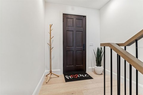 Condominio en alquiler en Tampa, Florida, 3 dormitorios, 329.43 m2 № 2355149 - foto 7