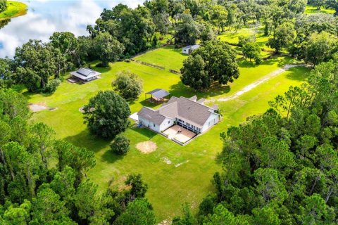 House in Dade City, Florida 3 bedrooms, 271.09 sq.m. № 1894754 - photo 2