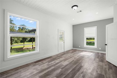 House in Dade City, Florida 3 bedrooms, 271.09 sq.m. № 1894754 - photo 28
